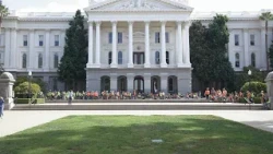 Capitol building in Sacramento evacuated due to threat
