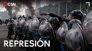 CLASH between POLICE and PROTESTERS at Pueyrredón Bridge