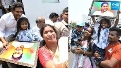 CM Jagan With Children | Memantha Siddham Bus Yatra in Srikakulam | @SakshiTVLIVE