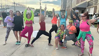 Runners, yogis, and a Hoan Bridge light show all to celebrate Milwaukee