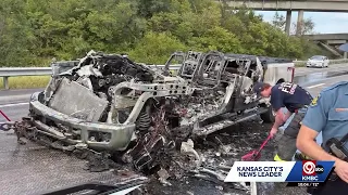 'Frantic situation': Kansas City police detective, Clay County deputy save driver from burning tr...