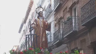 San Lorenzo parades through the streets of Lavapiés in one of the neighborhood's most traditional...