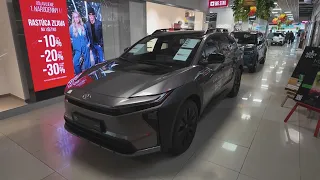 Víkend elektromobility v OC Madaras