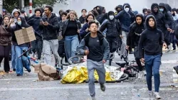 Confrontos entre polícia e manifestantes em Bruxelas durante marcha contra cortes na despesa