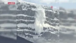 Şırnak'ta dağdan kopan kar kütleleri şelaleye dönüştü
