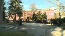 Háttér - Közös emlékezetünk: Tisztelet és főhajtás a kommunizmus áldozatai előtt Háttér - Közös emlékezetünk: Tisztelet és főhajtás a kommunizmus áldozatai előtt