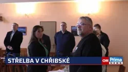 Za rozstřílenými dveřmi. Chřibští zastupitelé jednali poprvé od tragédie, navrhnou vyznamenání Za rozstřílenými dveřmi. Chřibští zastupitelé jednali poprvé od tragédie, navrhnou vyznamenání