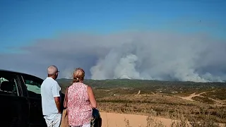 Пожар в Уэльве угрожает жилью: эвакуированы 800 человек на фоне засухи