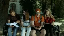 Dipendenza da cellulare, bambini e adolescenti sempre più iperconnessi