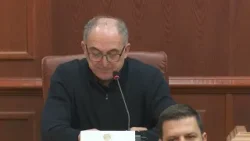 Në seancën e sotme miratohen të gjitha pikat e rendit të ditës Në seancën e sotme miratohen të gjitha pikat e rendit të ditës