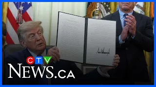 Trump signs an order recommending separating the measles, mumps and rubella vaccine
