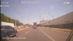 Un camión de transporte público dejó dos muertos en El Salto