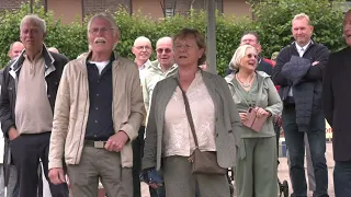 Renewed Offenbeek town square festively opened