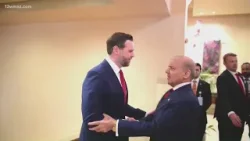 США и Иран начинают мирные переговоры, вице-президент Вэнс прибывает в Исламабад. США и Иран начинают мирные переговоры, вице-президент Вэнс прибывает в Исламабад.