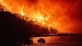 Los incendios forestales siguen devastando Europa, miles de personas abandonan sus hogares