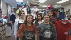 Waverly students run food pantry, thrift store