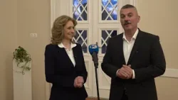 Ferencz Orsolya  űrkutató és F.  Kovács Sándor országgyűlési képviselő sajtótájékoztatója Karcagon