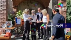 "Tuto" Quiroga says goodbye to his father, Jorge Quiroga Luisaga, at 93.