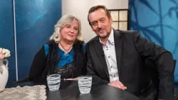 Kuinka rukoukset kantavat vaikeina hetkinä?| Vieraana Leevi ja Maarit Ahopelto | Isännän pöydässä Kuinka rukoukset kantavat vaikeina hetkinä?| Vieraana Leevi ja Maarit Ahopelto | Isännän pöydässä