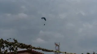 Migrants reach Ceuta by paraglider: Police unions warn of a border at its breaking point