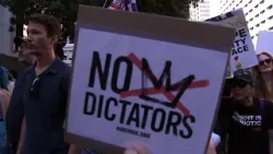 В субботу по всему району залива Сан-Франциско прошли акции протеста «Нет королям» против админис...