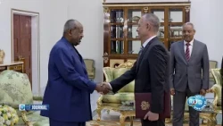 Djibouti : Ismaïl Omar Guelleh reçoit les ambassadeurs de Russie et de Cuba.