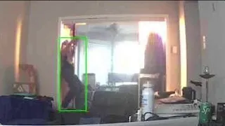 Chicago man says surveillance video may hold clue in mysterious Edgewater apartment fire