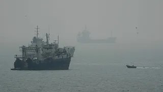 Gli Stati Uniti distruggono cinque petroliere iraniane, Teheran colpisce la Giordania