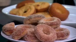 Apple season recipe: Baked apple cider donuts