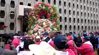 What lies behind the Santo Domingo tradition?