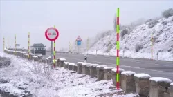 La nieve complica la circulación en los puertos de Madrid