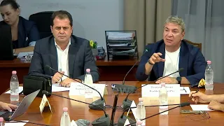 KRYEPOLICI DO RAPORTOJË TEK “ZGJEDHORJA”/Komisioni shtyn mbledhjen pas debateve për mungesën e Hitës