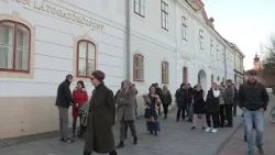 A romantika jegyében tartották a városismereti sétát