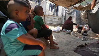 Gaza: Daily survival in displacement camps
