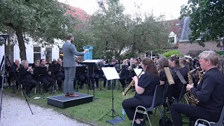 Premiere of orchestra Penta Kômai in the Kloostertuin Elburg.