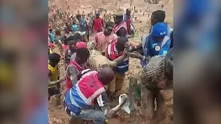 Yeni görüntüler Orta Afrika Cumhuriyeti'nde altın madencilerini gömen heyelanı gösterdi