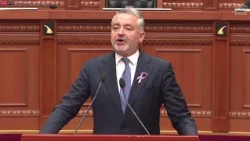 Top Channel/ Debat në Kuvend/ Klosi: Të gjitha bashkitë do i fitojmë, Berisha: Je skllav i bixhozit