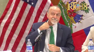 Chargé d'Affaires de l'Ambassade des Etats-unis Henry Wooster salye rezilyans ak fòs pèp ayisyen an