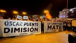 Tensión en Madrid: piden la dimisión de Óscar Puente tras el choque de trenes