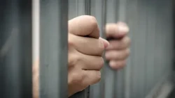 Police arrest teenager for brutal beating of a young man in Managua