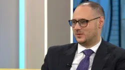 Առավոտ լուսո. Ալֆրեդ Քոչարյան, Դավիթ Պողոսյան