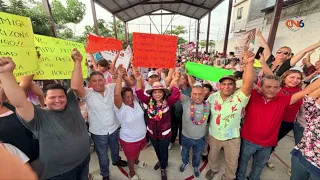 Former mayors and leaders from Tierra Colorada join Beatriz Mojica's project