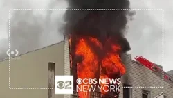 Firefighter hurt battling building fire in Brooklyn