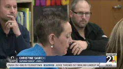 Родители выражают обеспокоенность по поводу расследования в отношении учителя из Лоуэллвилля.