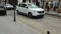 Jurnal MUSCEL TV 27.03.2026 | PIATRA CUBICĂ A FOST ACOPERITĂ DE NISIP, PE BULEVARDUL „PARDON”