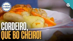 A VOLTAS CO PRATO: CORDEIRO, que bo CHEIRO! A VOLTAS CO PRATO: CORDEIRO, que bo CHEIRO!