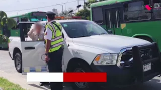 Traffic police officers assisted an 84-year-old man who was disoriented in Zapopan