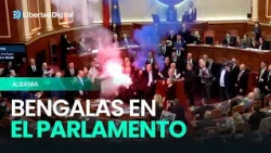 Parlamento de Albania | Bengalas y bombas de humo contra el primer ministro