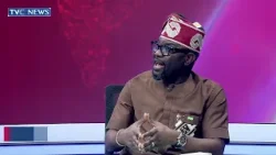 Кандидат от партии APC Адеканле на получение билета на выборы в федеральный избирательный округ И...