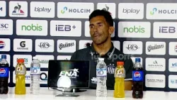 "ARANDA PARECE QUE TUVIERA DIEZ AÑOS EN PRIMERA", TÉVEZ EN CONFERENCIA, TRAS TALLERES 0-1 BOCA